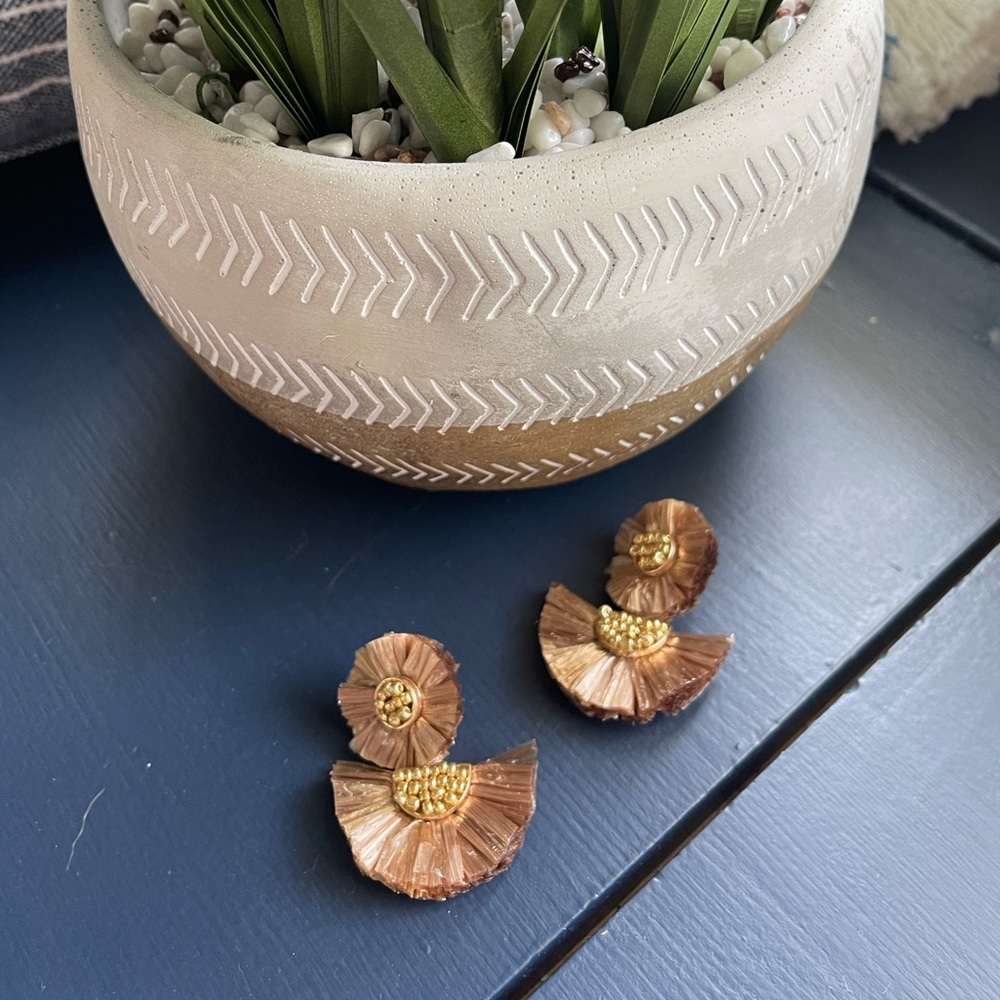 NEW Fornash Raffia Palm Gold Earrings